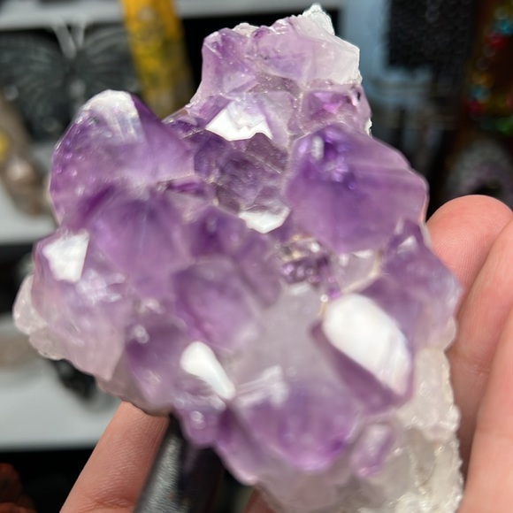 Amethyst cluster on stand - Picture 2 of 2